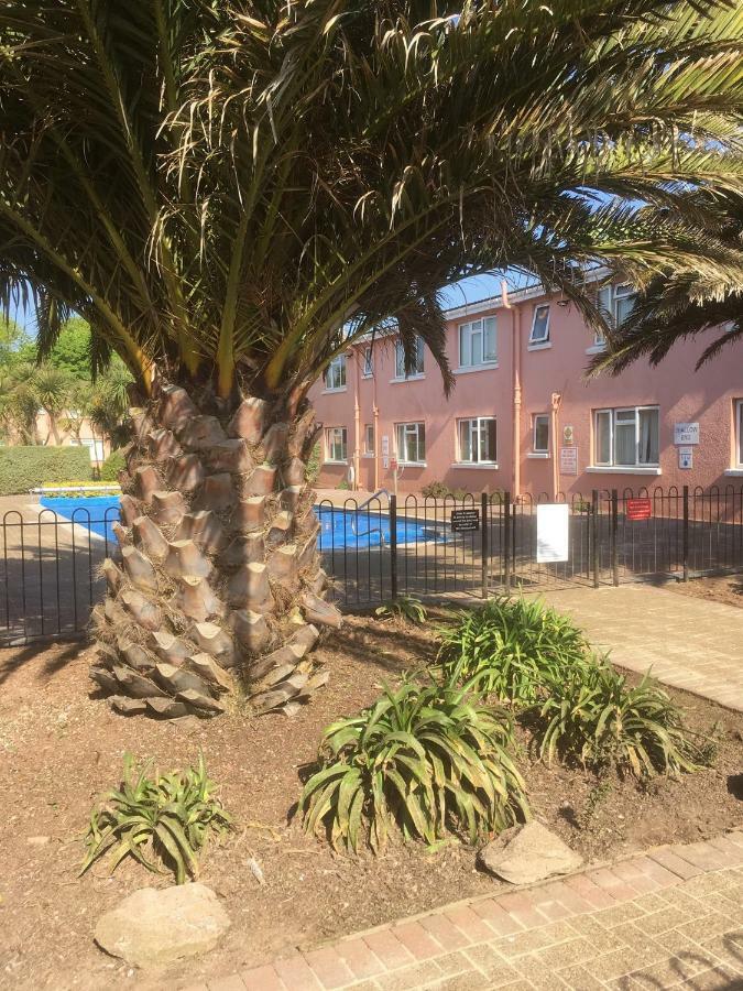 Esplanade Court Apartment With Communal Seasonal Heated Pool Paignton Εξωτερικό φωτογραφία